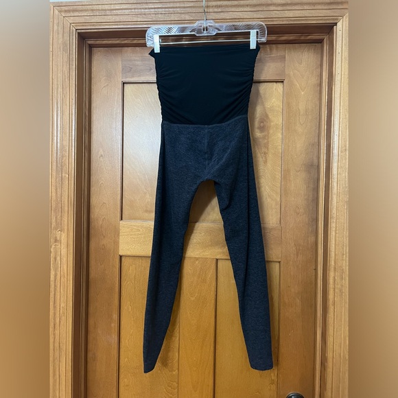 Beyond The Bump By Beyond Yoga Gray Space Dye Maternity Leggings Size XS - Picture 3 of 8